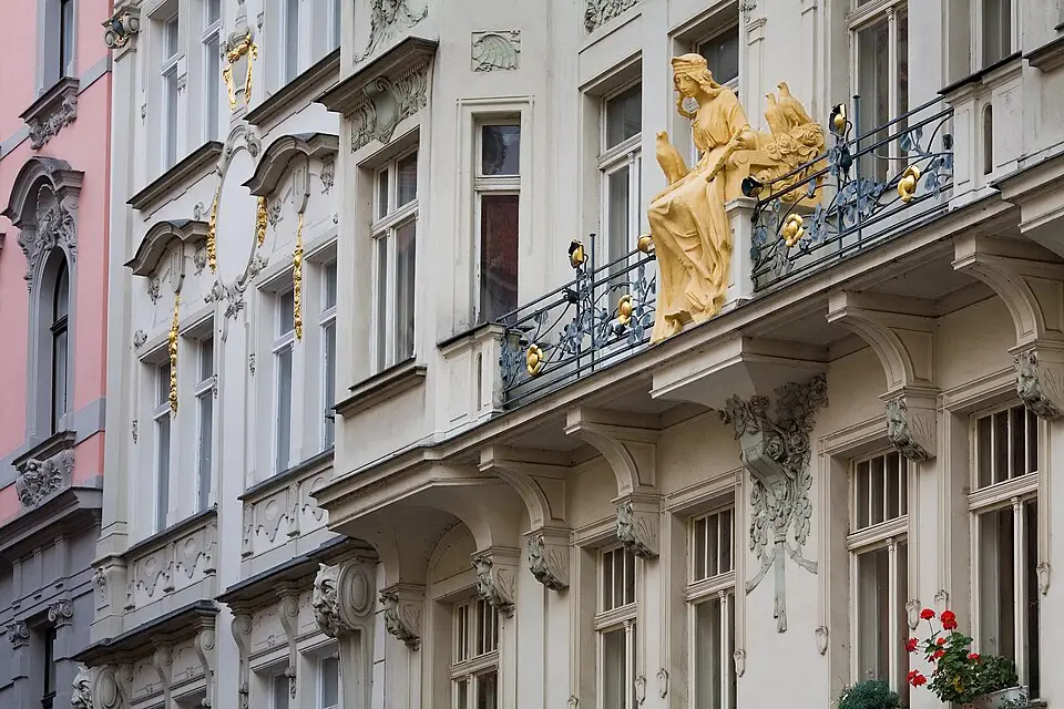 Stimmungsvolle Reiseansicht aus Prag für Busreise Prag für Paare – Route & Leistungen