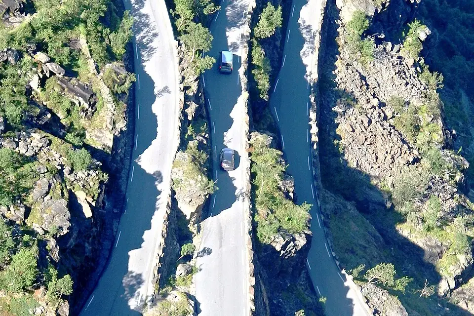 Authentischer Reisemoment in Norwegische Fjorde – passend zu Silvesterreise Norwegische Fjorde mit dem Bus – Tipps zur Auswahl