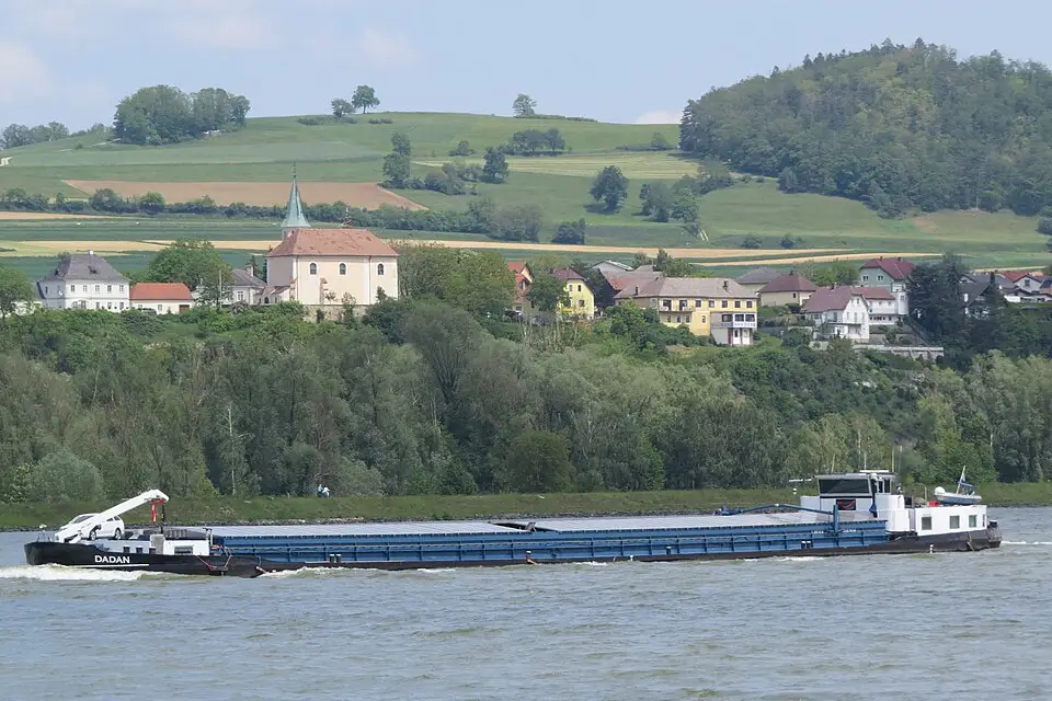 Stimmungsvolle Reiseansicht aus Wachau für Silvesterreise Wachau mit dem Bus – ehrlich eingeordnet