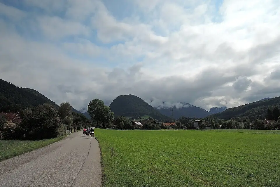Landschaft und Sehenswürdigkeiten in Salzkammergut für Singlereise Salzkammergut mit dem Bus – Tipps zur Auswahl