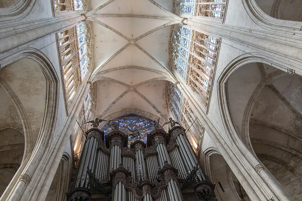 Authentischer Reisemoment in Normandie – passend zu Busreise Normandie im Sommer – Reiseguide