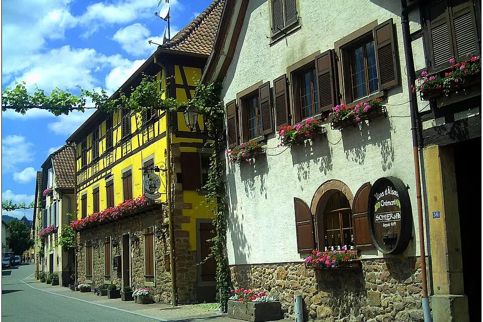 Stimmungsvolle Reiseansicht aus Elsass für Busreise Elsass 5 Tage – Route & Leistungen