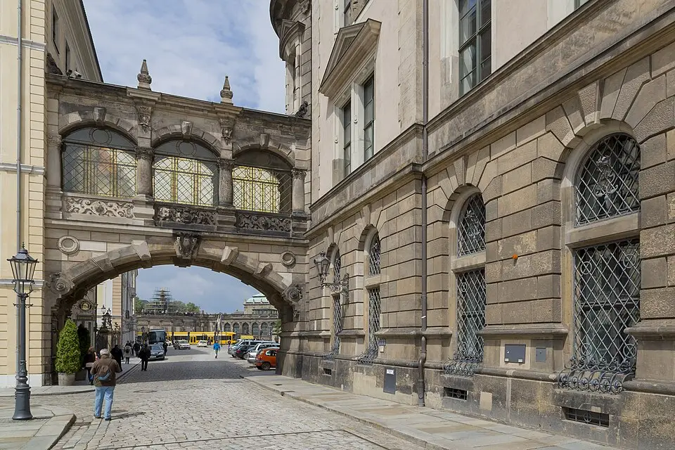 Authentischer Reisemoment in Dresden – passend zu Busreise Dresden ab NRW – Reiseguide