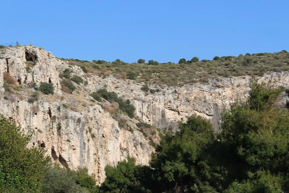 Stimmungsvolle Reiseansicht aus Athen für Busreise Athen in kleiner Gruppe – Reiseguide