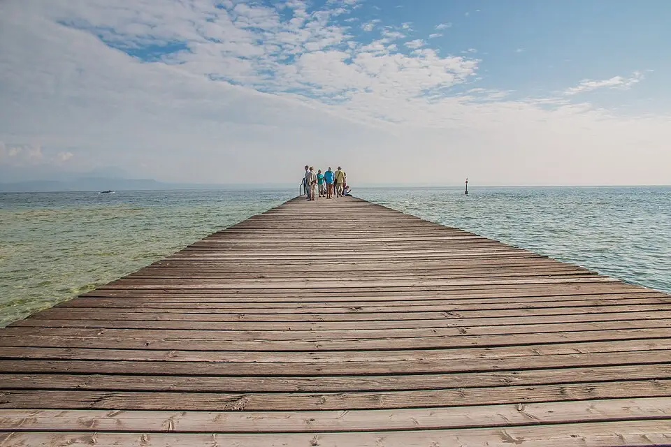 Landschaft und Sehenswürdigkeiten in Gardasee für Günstige Busreise Gardasee – Dauer & Komfort