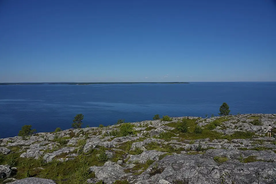 Stimmungsvolle Reiseansicht aus Ostsee für Busreise Ostsee im Herbst – Reiseguide