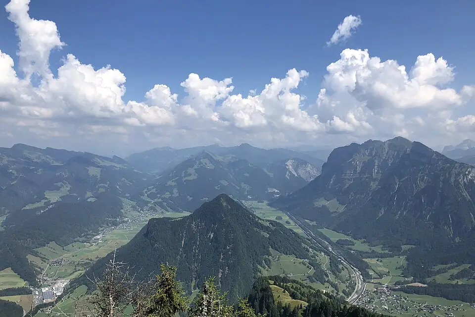 Authentischer Reisemoment in Vorarlberg – passend zu Günstige Busreise Vorarlberg – Reiseguide