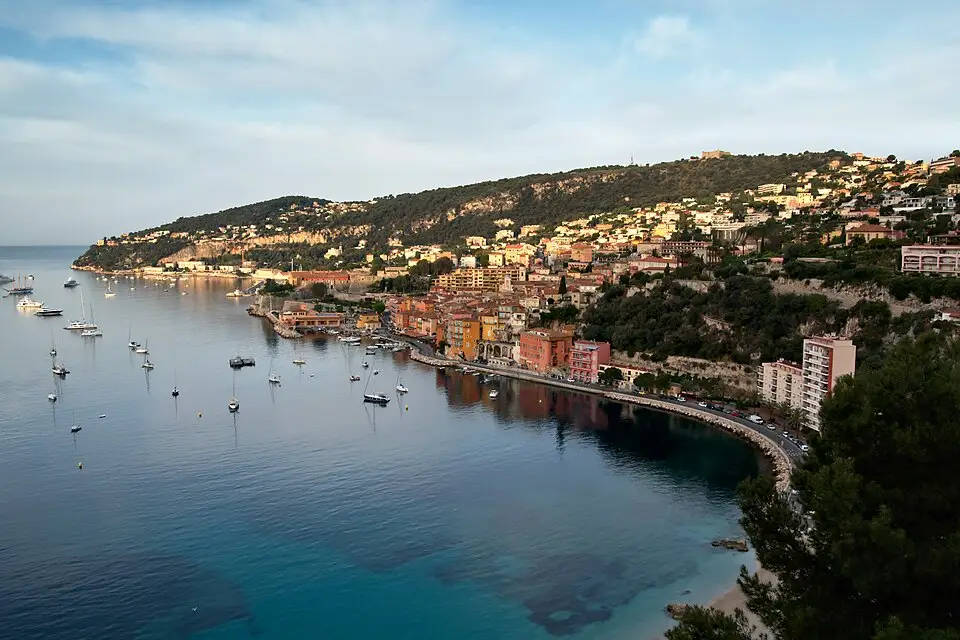 Landschaft und Sehenswürdigkeiten in Côte d’Azur für Busreise Côte d’Azur mit 4-Sterne-Hotel – Dauer & Komfort