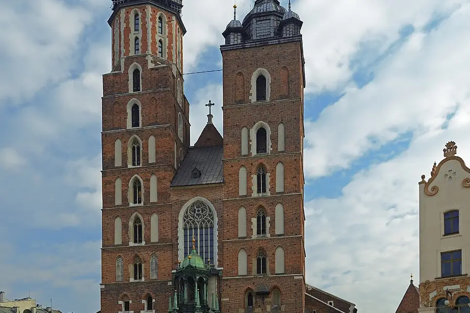 Stimmungsvolle Reiseansicht aus Krakau für Busreise Krakau ab Frankfurt – Dauer & Komfort