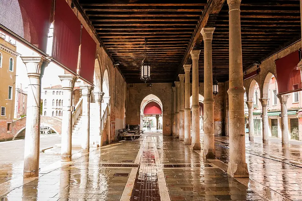 Authentischer Reisemoment in Venedig – passend zu Busreise Venedig mit Haustürabholung – Route & Leistungen