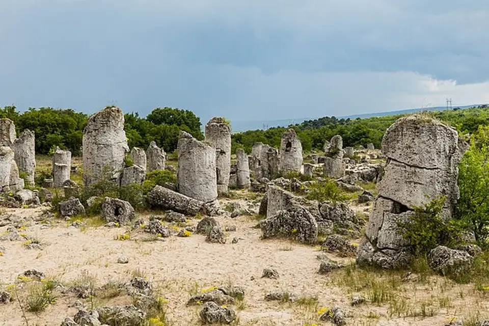 Stimmungsvolle Reiseansicht aus Bulgarien für Busreise Bulgarien für Senioren mit Haustürabholung – Reisecheck