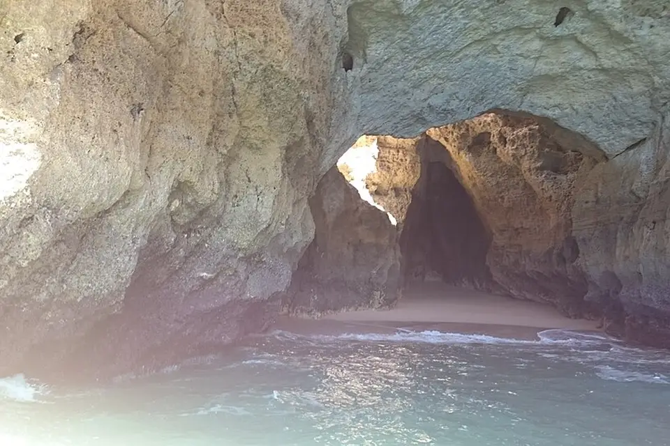 Landschaft und Sehenswürdigkeiten in Algarve für Busreise Algarve im Sommer – Tipps zur Auswahl