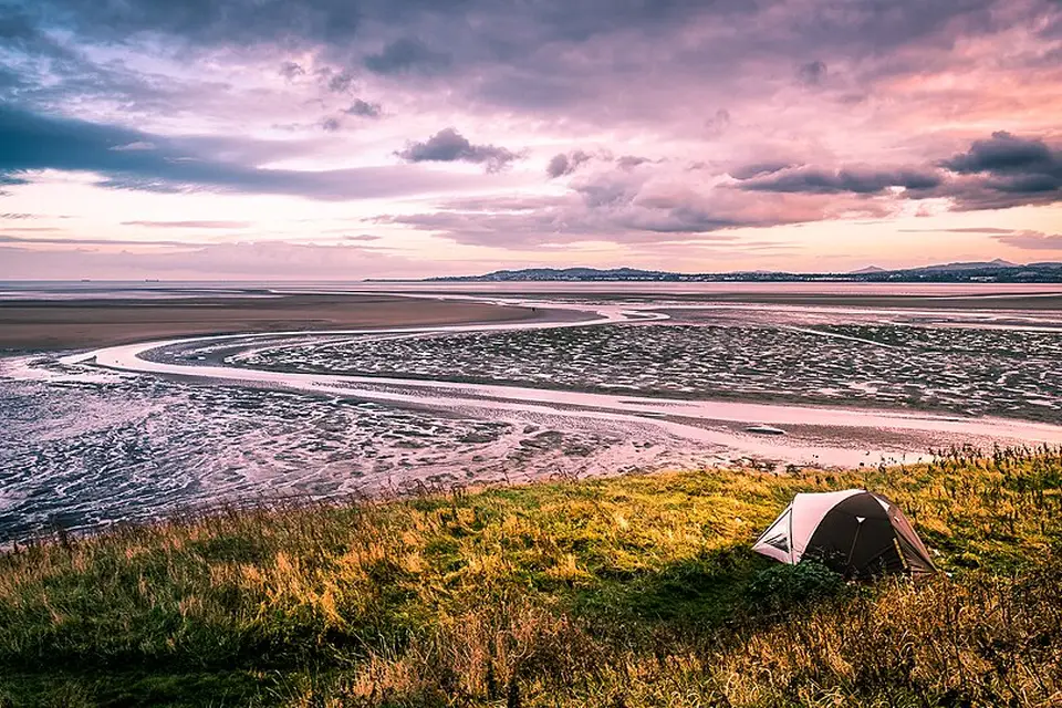 Landschaft und Sehenswürdigkeiten in Irland für Busreise Irland ab Berlin – Reiseguide