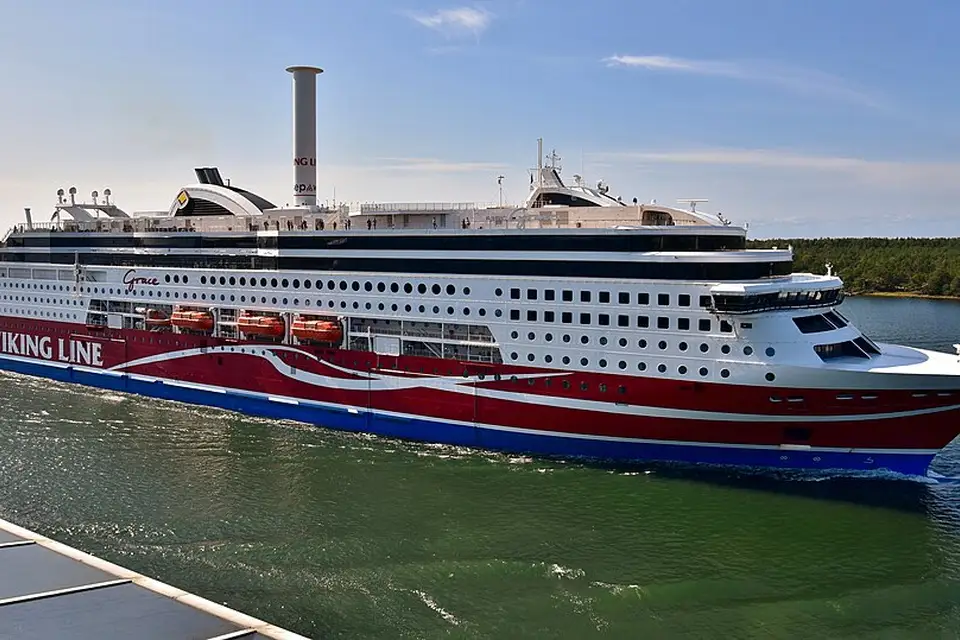 Stimmungsvolle Reiseansicht aus Finnland für Busreise Finnland im Sommer – ehrlich eingeordnet