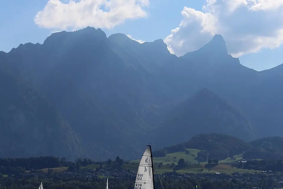 Authentischer Reisemoment in Berner Oberland – passend zu Busreise Berner Oberland mit Panoramabahn – Tipps zur Auswahl