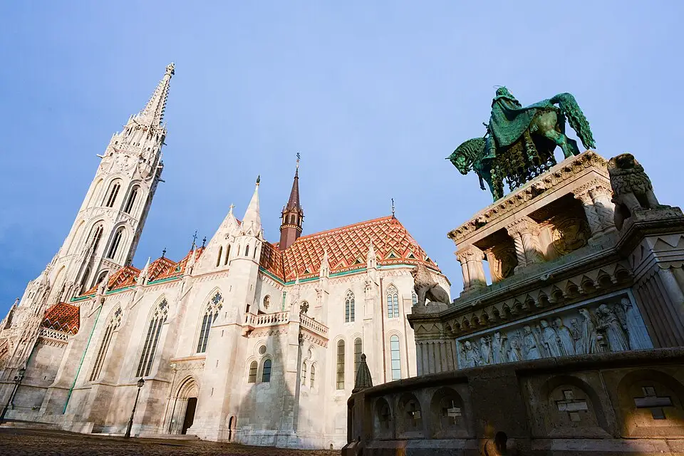 Authentischer Reisemoment in Budapest – passend zu Busreise Budapest 10 Tage – Route & Leistungen