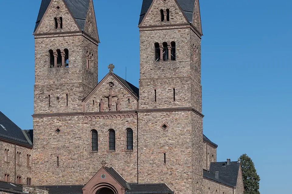 Stimmungsvolle Reiseansicht aus Rhein für Weihnachtsreise Romantischer Rhein mit dem Bus – Reisecheck