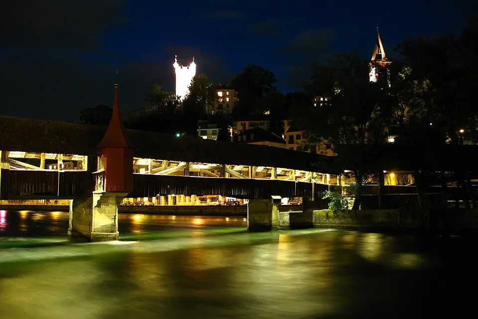 Authentischer Reisemoment in Vierwaldstättersee – passend zu Standortreise Vierwaldstättersee mit dem Bus – Reiseguide