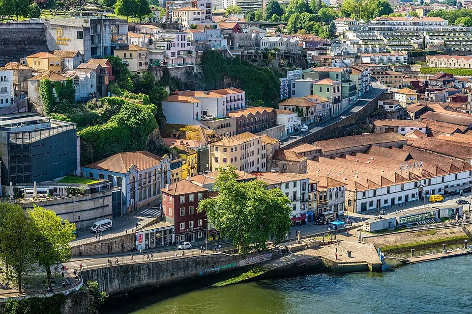 Landschaft und Sehenswürdigkeiten in Portugal Rundreise für Premium Busreise Portugal – ehrlich eingeordnet