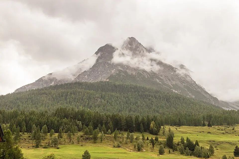 Landschaft und Sehenswürdigkeiten in Engadin für Erlebnisreise Engadin mit dem Bus – Route & Leistungen