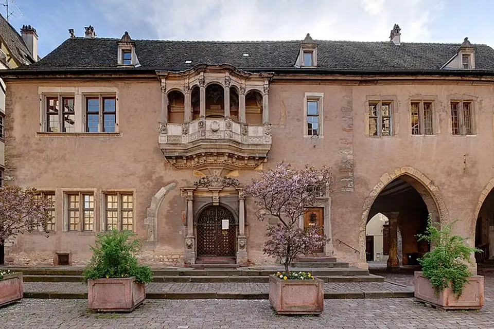 Stimmungsvolle Reiseansicht aus Elsass für Busreise Elsass im Herbst – Dauer & Komfort