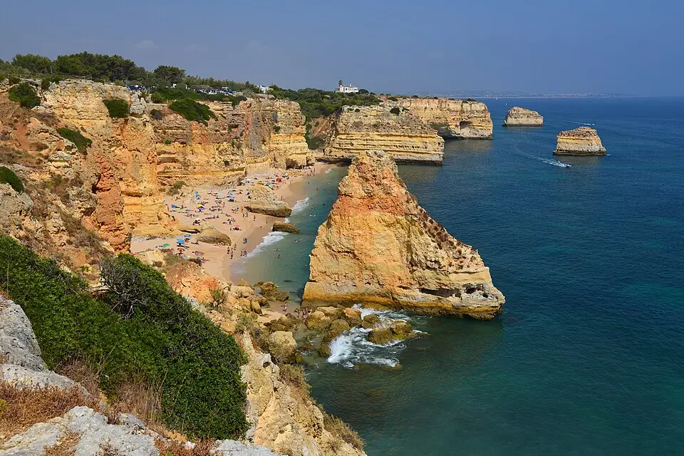 Landschaft und Sehenswürdigkeiten in Algarve für Busreise Algarve ab Hamburg – Route & Leistungen