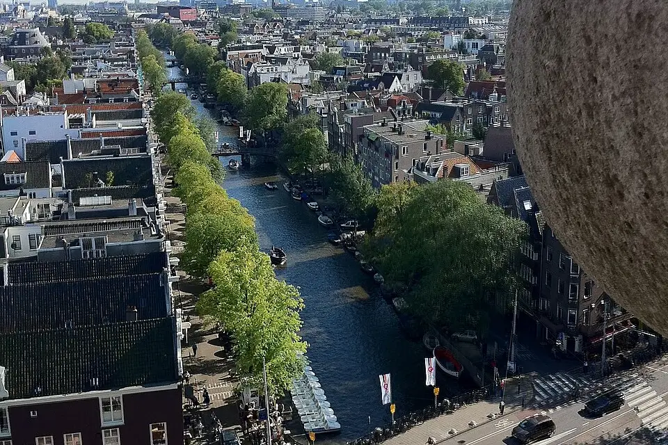 Landschaft und Sehenswürdigkeiten in Amsterdam für Rundreise Amsterdam mit dem Bus – Reisecheck