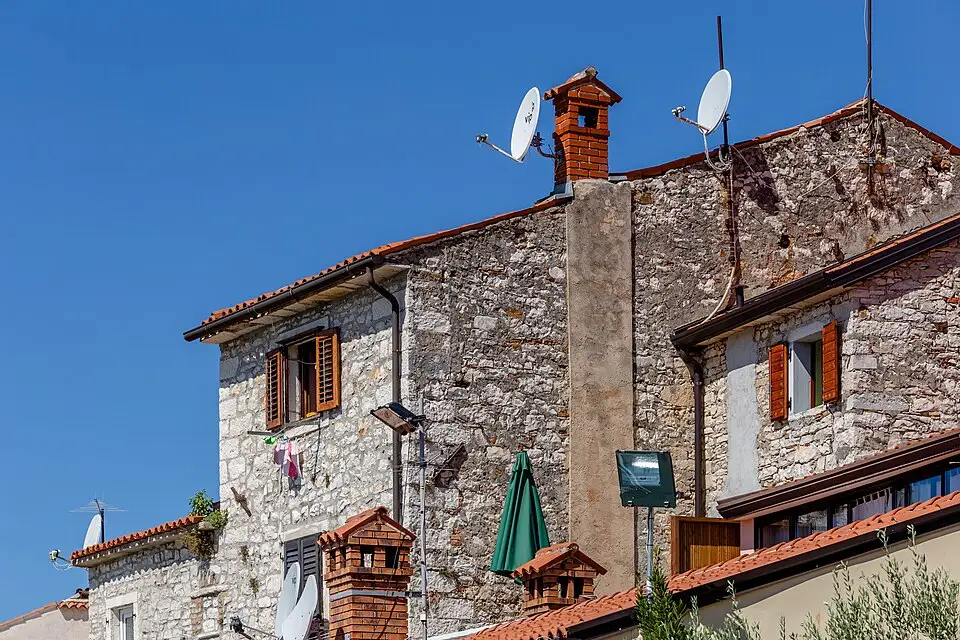 Stimmungsvolle Reiseansicht aus Istrien für Adventsreise Istrien mit dem Bus – Reiseguide