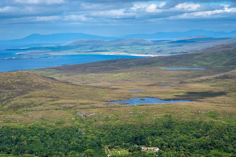 Authentischer Reisemoment in Irland – passend zu Rundreise Irland mit dem Bus – Route & Leistungen
