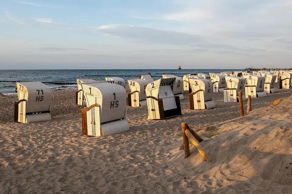 Landschaft und Sehenswürdigkeiten in Ostsee für Weihnachtsreise Ostsee mit dem Bus – Reiseguide
