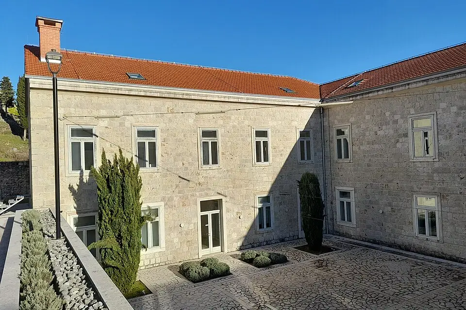 Stimmungsvolle Reiseansicht aus Dalmatien für Vereinsreise Dalmatien mit dem Bus – Reiseguide