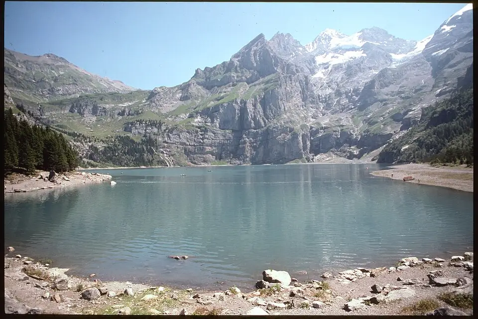 Landschaft und Sehenswürdigkeiten in Berner Oberland für Busreise Berner Oberland mit wenig Gehstrecke – Reisecheck