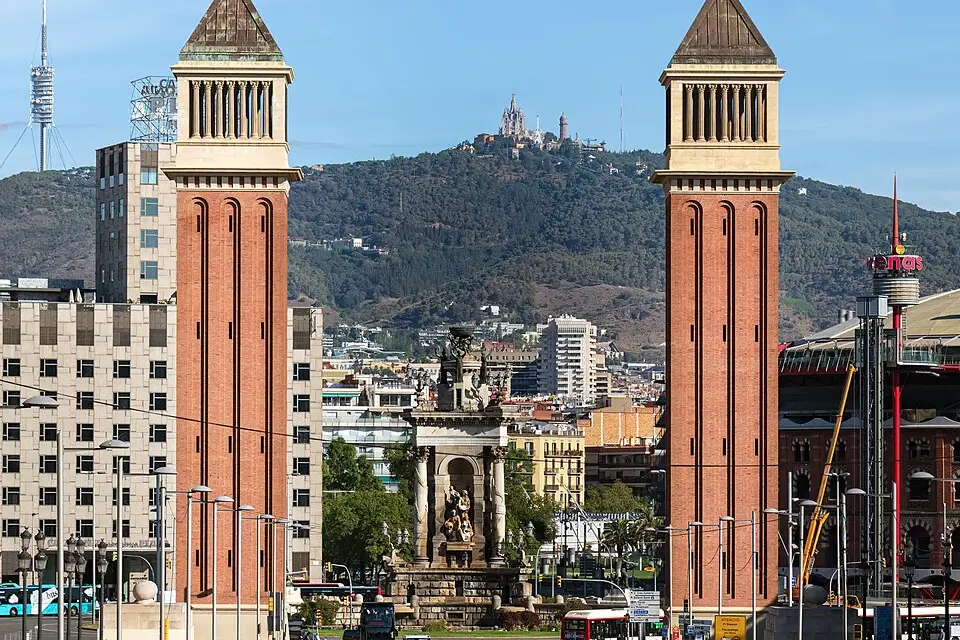 Landschaft und Sehenswürdigkeiten in Barcelona für Panoramareise Barcelona mit dem Bus – Dauer & Komfort