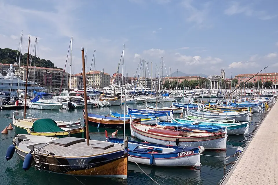 Authentischer Reisemoment in Côte d’Azur – passend zu Busreise Côte d’Azur für Alleinreisende – Reisecheck