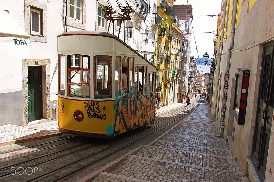 Authentischer Reisemoment in Portugal Rundreise – passend zu Naturreise Portugal mit dem Bus – Reisecheck