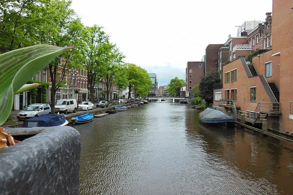 Landschaft und Sehenswürdigkeiten in Amsterdam für Busreise Amsterdam für Senioren – Reisecheck