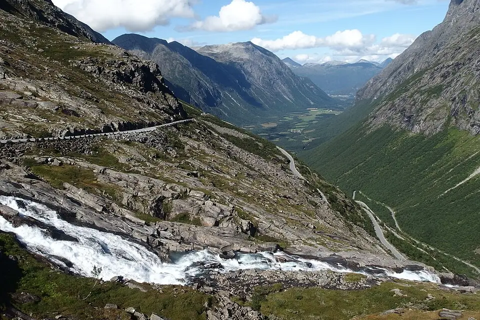 Landschaft und Sehenswürdigkeiten in Norwegische Fjorde für Busreise Norwegische Fjorde für Senioren – Reiseguide