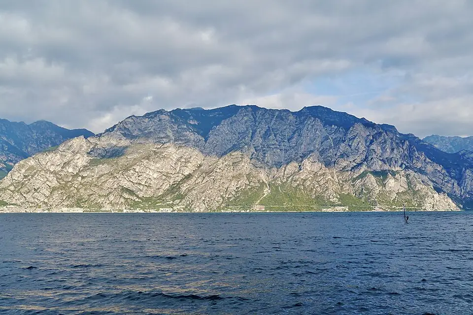 Landschaft und Sehenswürdigkeiten in Gardasee für Singlereise Gardasee mit dem Bus – ehrlich eingeordnet