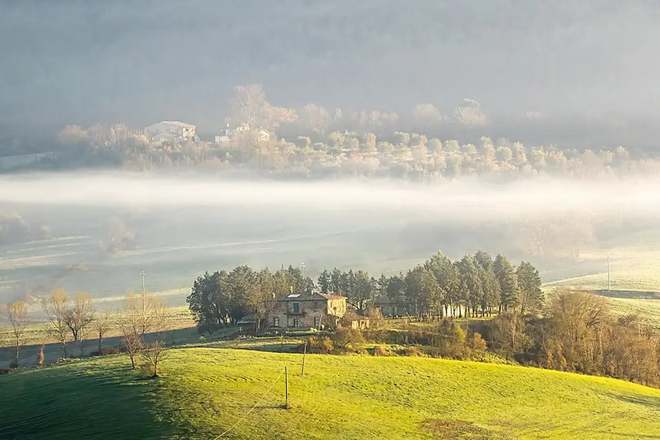 Stimmungsvolle Reiseansicht aus Toskana für Busreise Toskana ab NRW – ehrlich eingeordnet