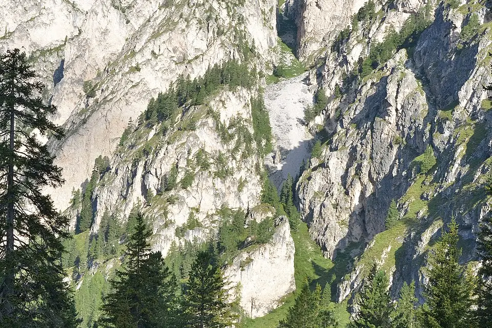 Landschaft und Sehenswürdigkeiten in Südtirol für Busreise Südtirol mit Schifffahrt – ehrlich eingeordnet