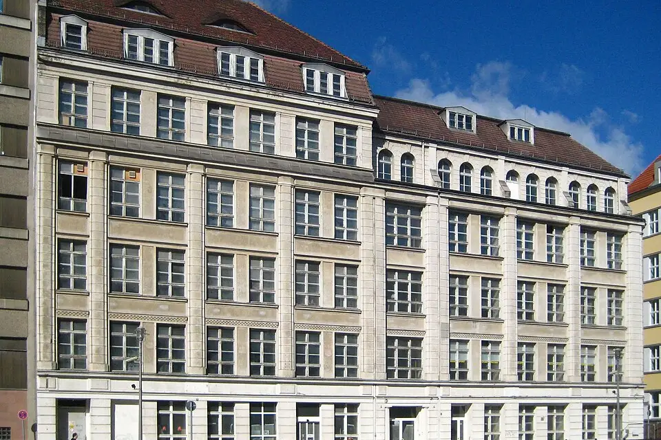 Landschaft und Sehenswürdigkeiten in Berlin für Busreise Berlin im Herbst – Reisecheck