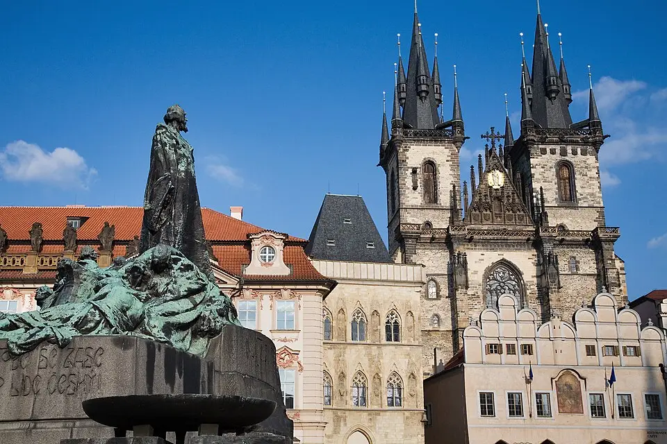 Stimmungsvolle Reiseansicht aus Prag für Busreise Prag mit wenig Gehstrecke – Reiseguide