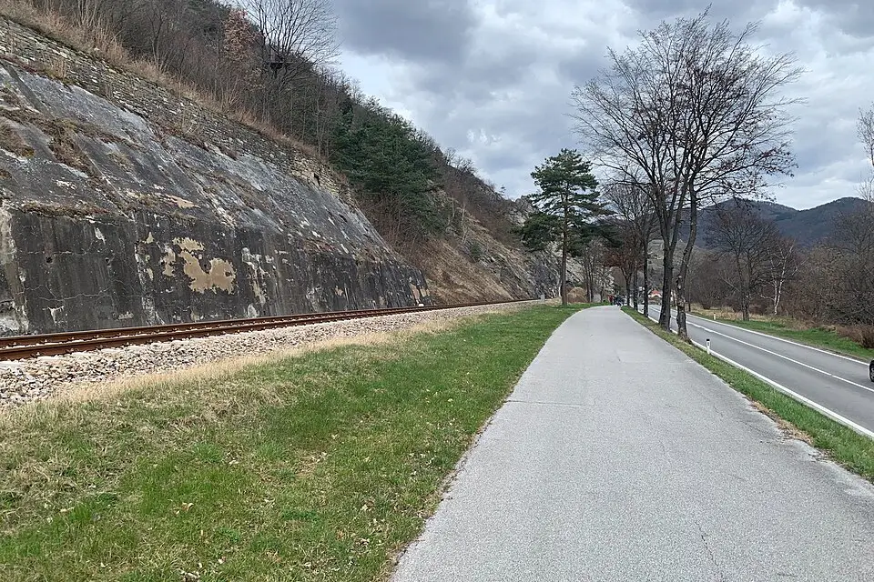 Stimmungsvolle Reiseansicht aus Wachau für Busreise Wachau ab NRW – Tipps zur Auswahl