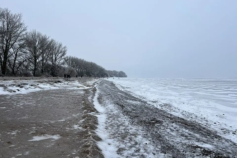 Stimmungsvolle Reiseansicht aus Usedom für Busreise Usedom für Alleinreisende – Dauer & Komfort
