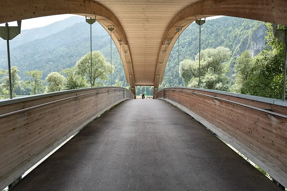 Stimmungsvolle Reiseansicht aus Tirol für Beste Reisezeit für eine Busreise Tirol – Reisecheck