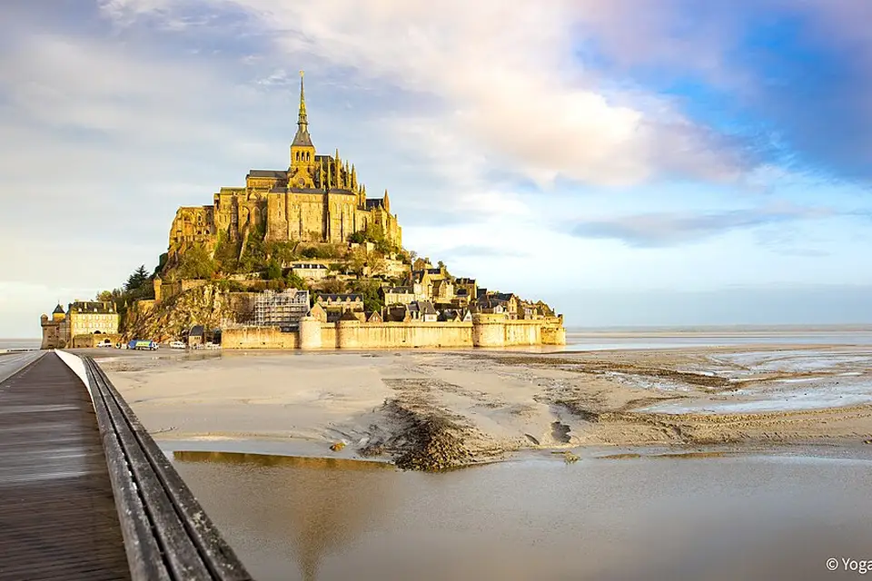 Stimmungsvolle Reiseansicht aus Normandie für Rundreise Normandie mit dem Bus – Reisecheck