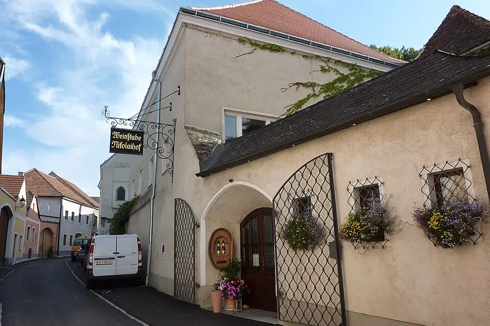 Stimmungsvolle Reiseansicht aus Wachau für Busreise Wachau übers Wochenende – Route & Leistungen