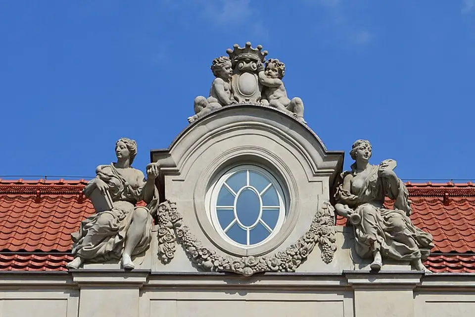Landschaft und Sehenswürdigkeiten in Warschau für Busreise Warschau ab Stuttgart – Route & Leistungen