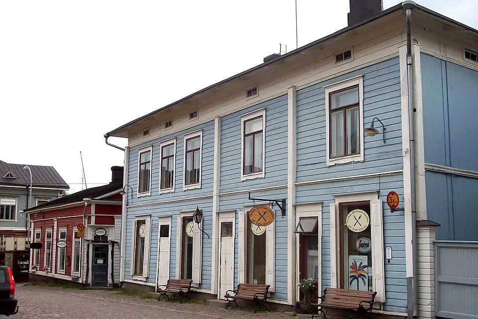 Stimmungsvolle Reiseansicht aus Finnland für Busreise Finnland im Frühling – Reiseguide