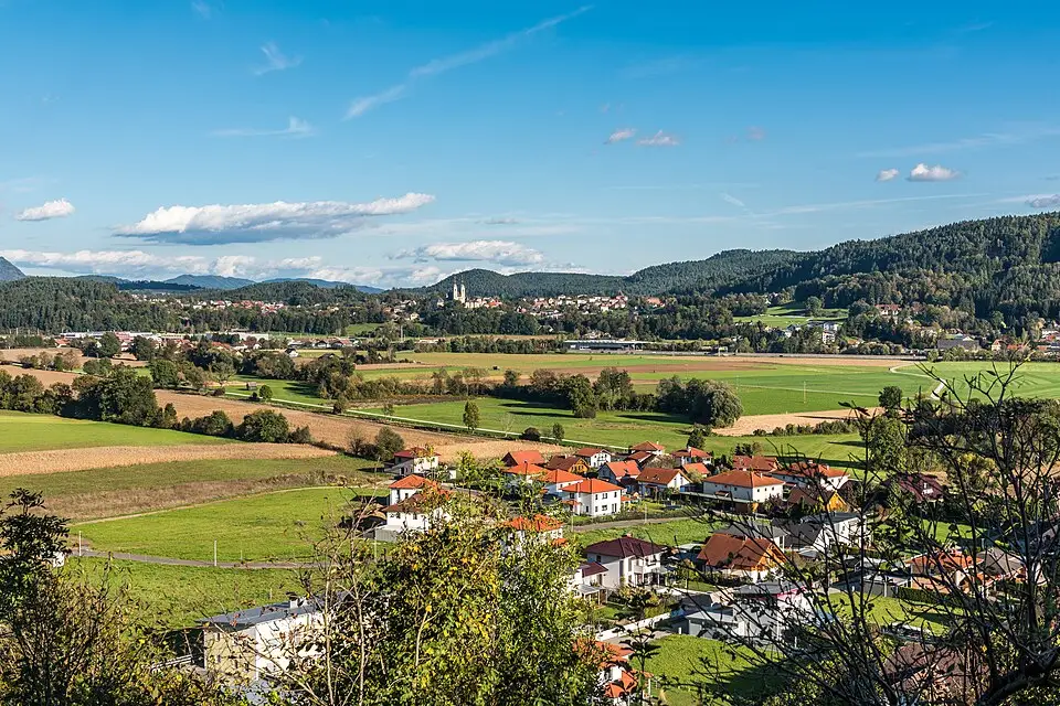Stimmungsvolle Reiseansicht aus Kärnten für Kurzreise Kärnten mit dem Bus – ehrlich eingeordnet